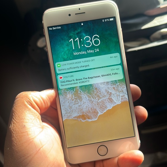 Locked IPhone 6s Plus